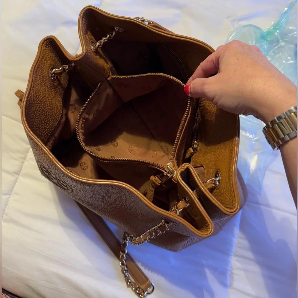 Tory Burch Marion Chain Slouchy Tote - Picture 8 of 15